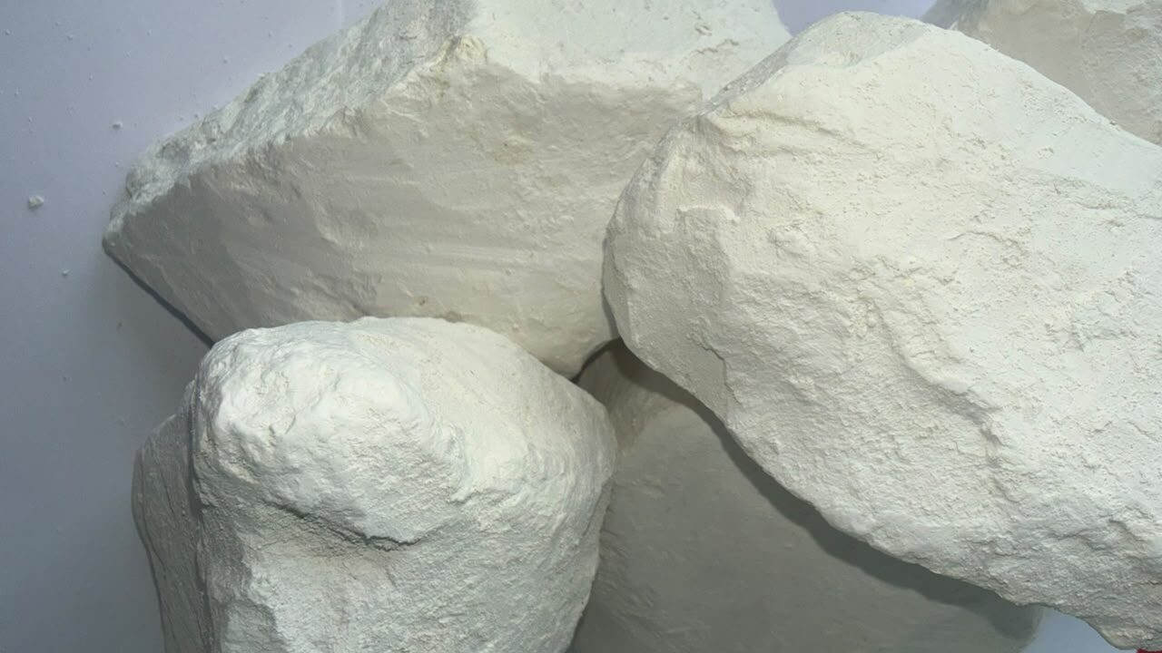 Russian Snow Ball Chalk